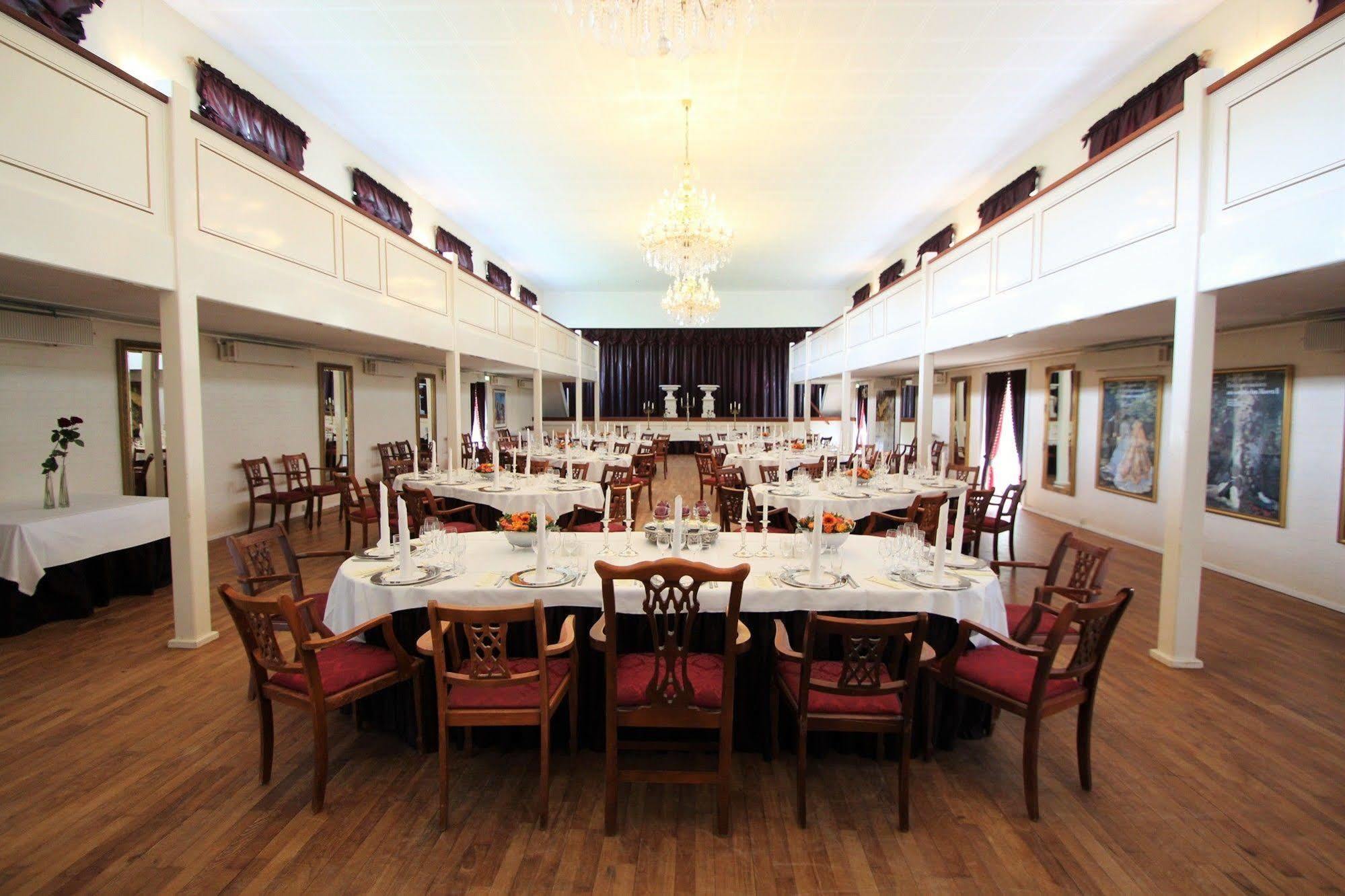 Store Restrup Manor House Buitenkant foto